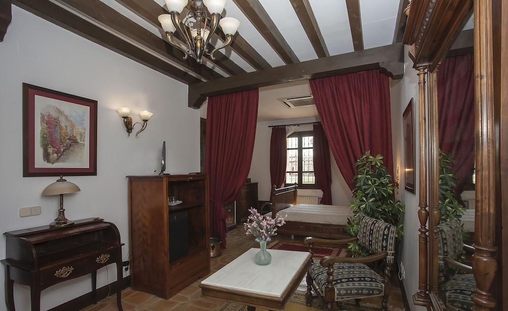 Vettonia Hotel Ávila Buitenkant foto