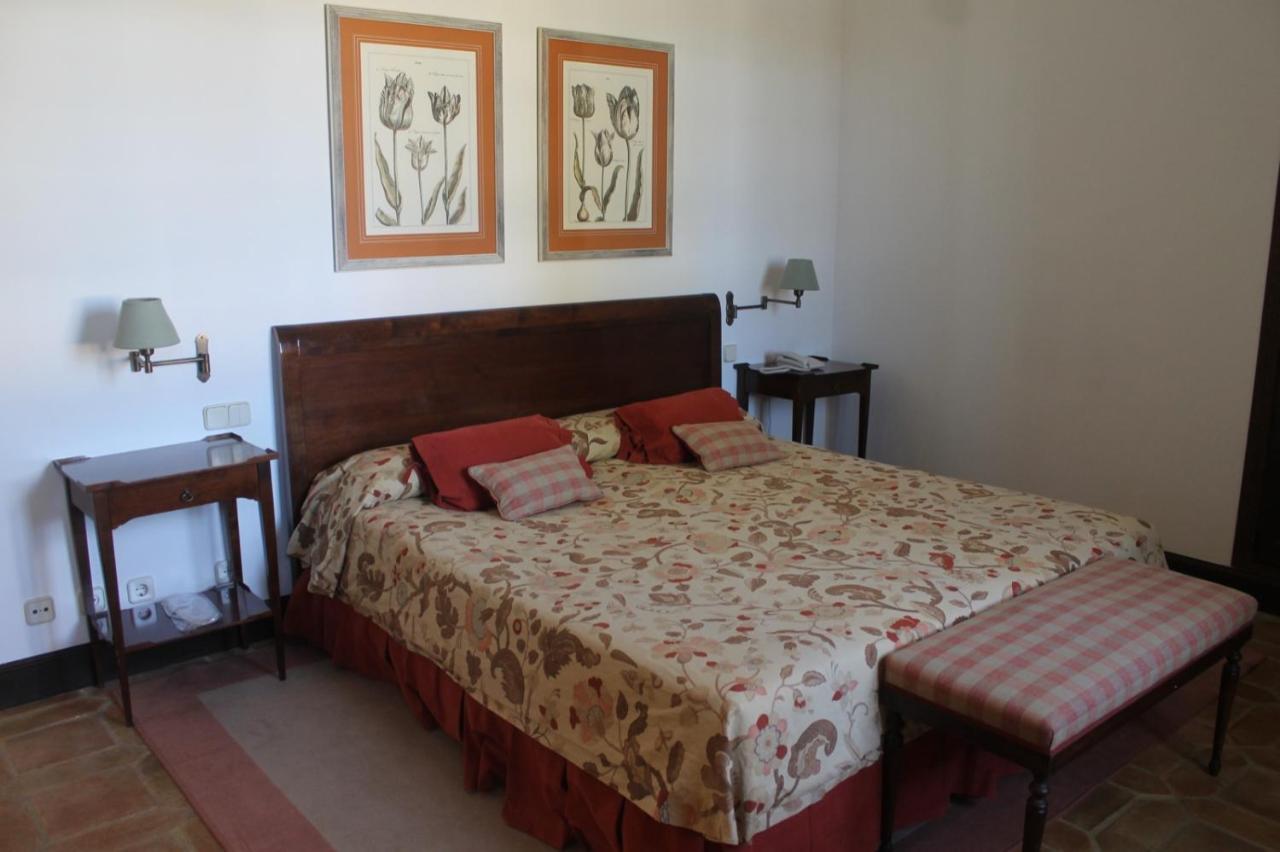 Vettonia Hotel Ávila Buitenkant foto